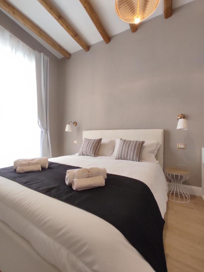 Manno Rooms Affittacamere Каляри Екстериор снимка