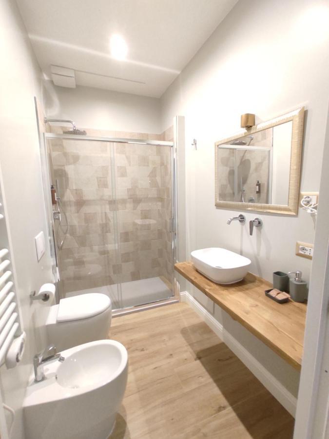 Manno Rooms Affittacamere Каляри Екстериор снимка