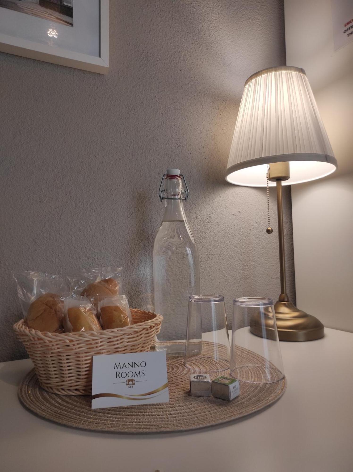 Manno Rooms Affittacamere Каляри Екстериор снимка