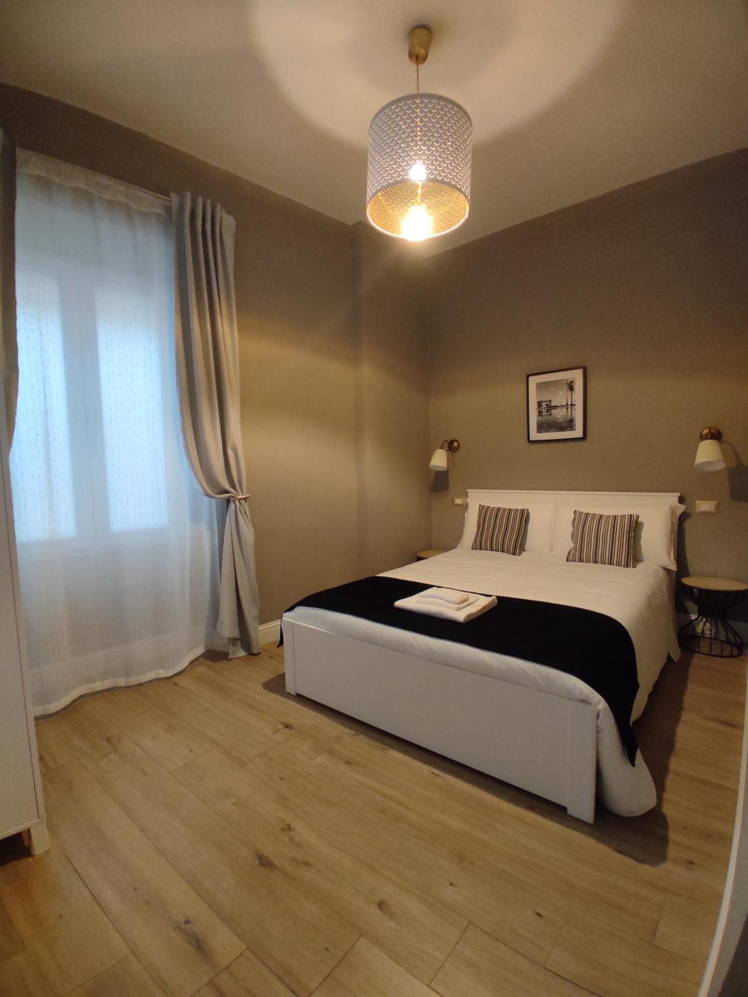 Manno Rooms Affittacamere Каляри Екстериор снимка