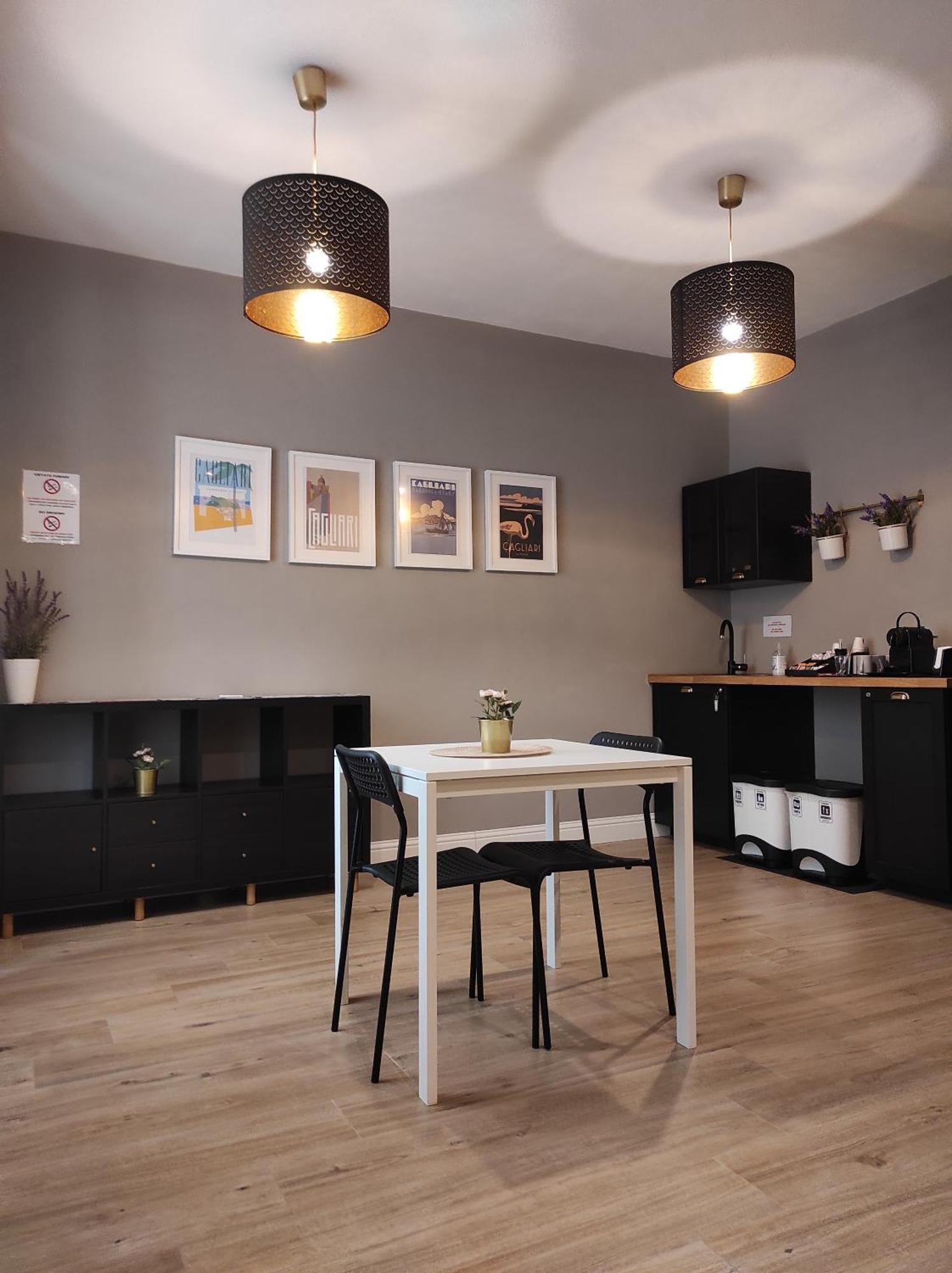 Manno Rooms Affittacamere Каляри Екстериор снимка